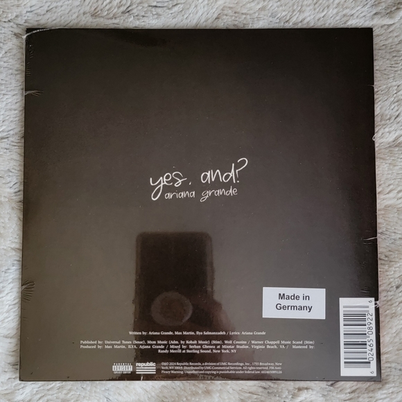Ariana Grande Yes, and? 7" Single LP Vinyl Record - Picture 3 of 7